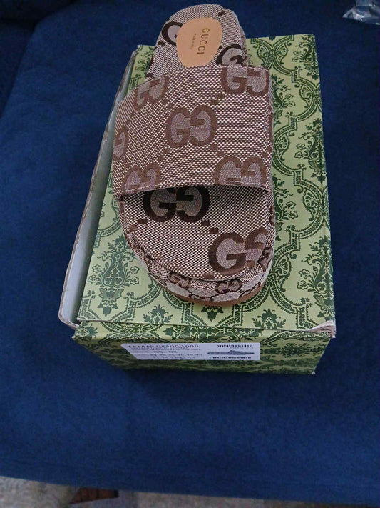 G Sandal